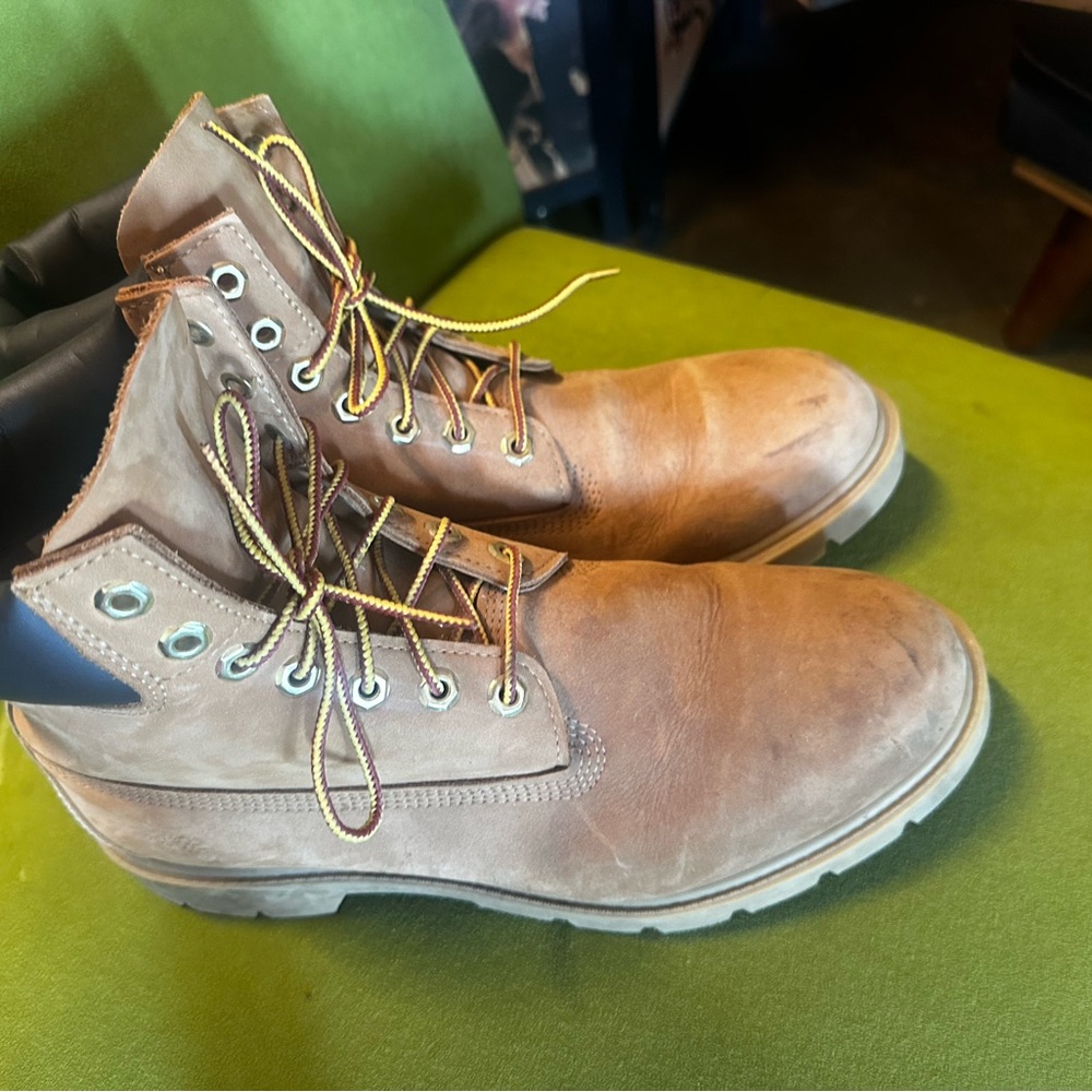 Size 10 Timberlands Men’s Boots